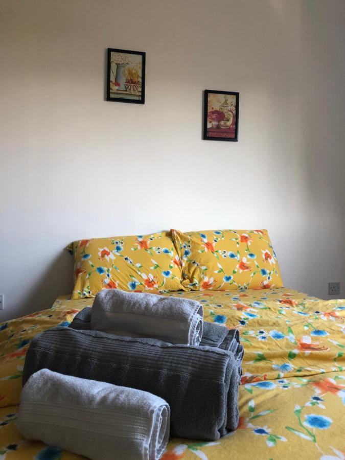 Reflex Apartment Spacious And Comfortable ニコシア エクステリア 写真
